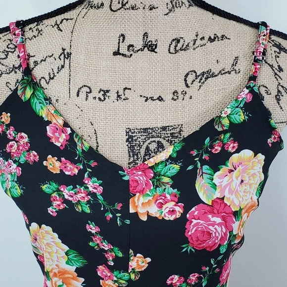 ROMEO And JULIET COUTURE Women's Floral Jumpsuit Lightweight Size Small - Picture 7 of 16